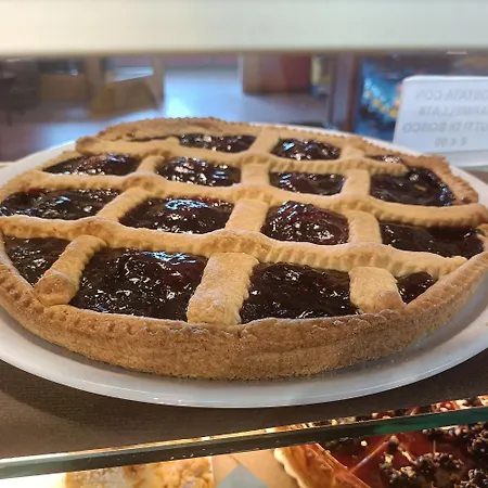 Passo Del Lupo فندق 3*